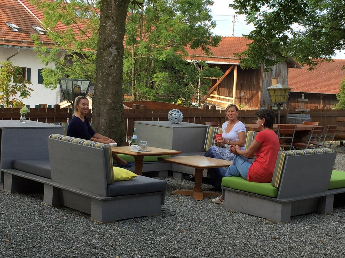 Hotel Alpenblick Riedering Eksteriør bilde