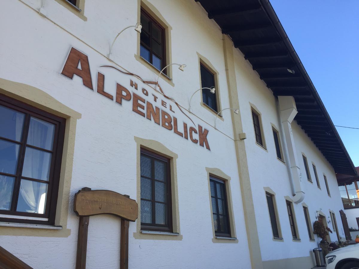 Hotel Alpenblick Riedering Eksteriør bilde