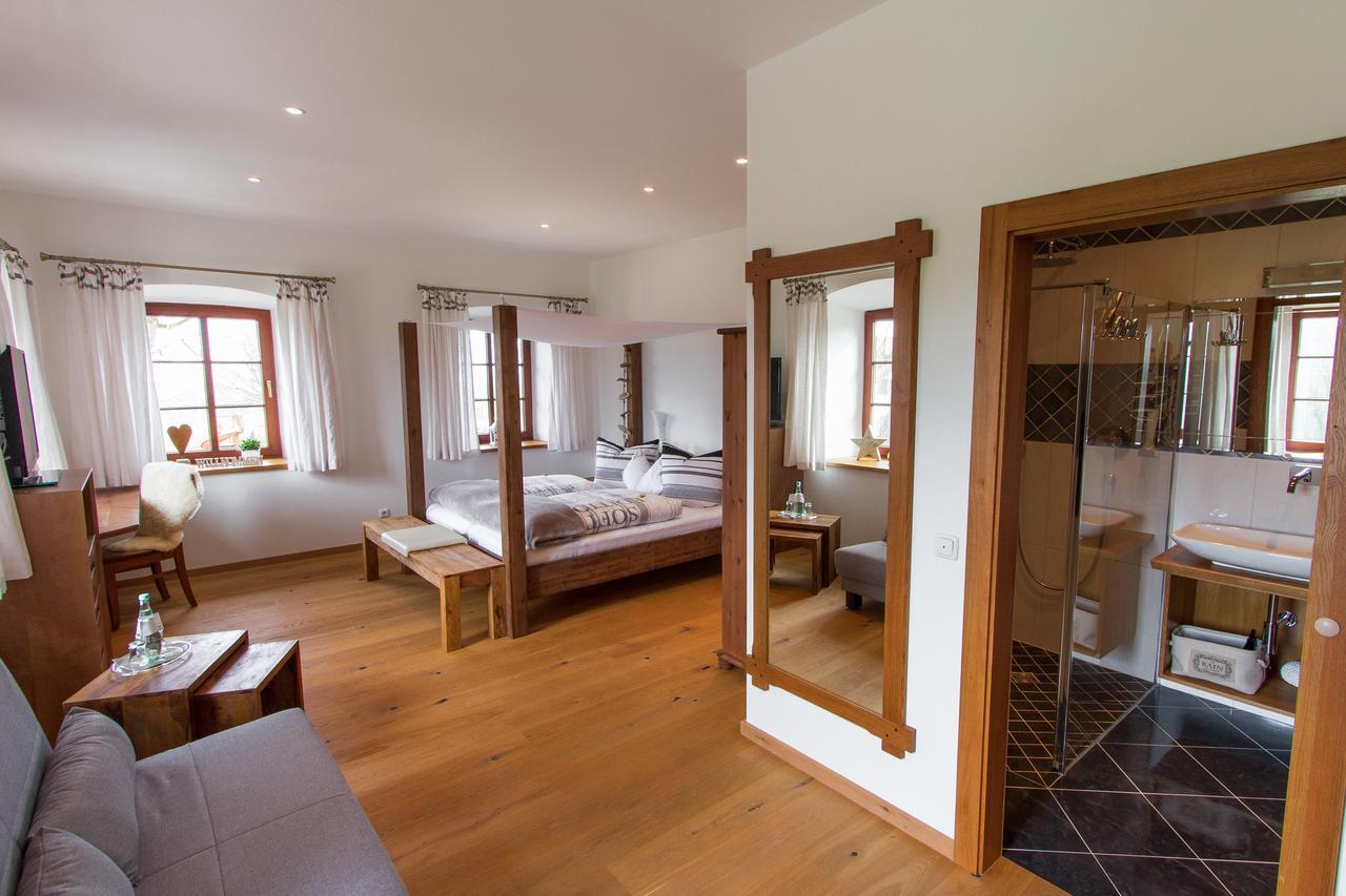 Hotel Alpenblick Riedering Eksteriør bilde
