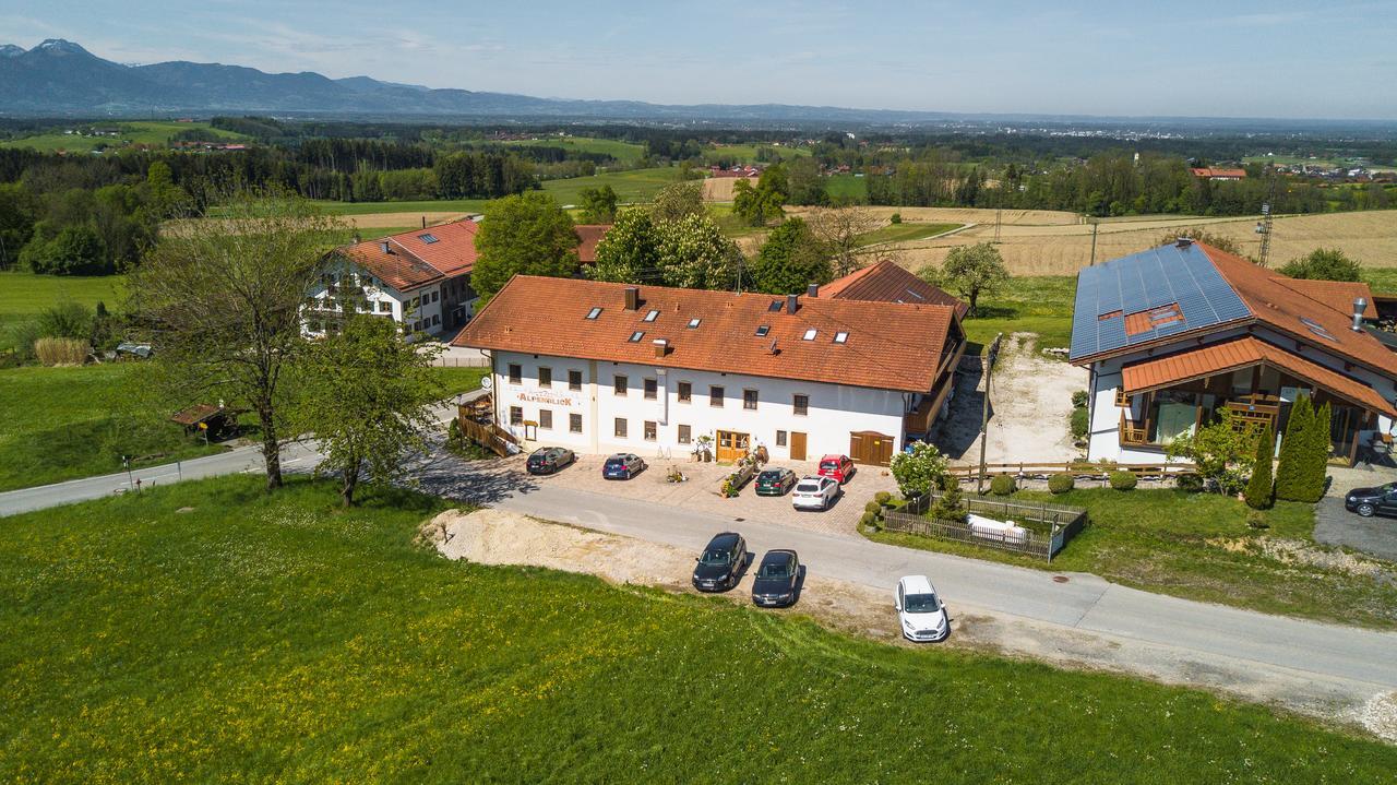 Hotel Alpenblick Riedering Eksteriør bilde